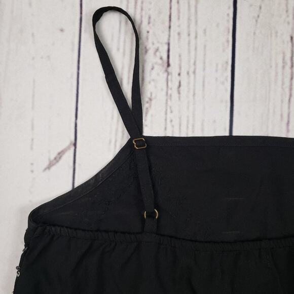 Forever 21 Sequined Embellished Camisole Tank Top Women's Size Small - Picture 5 of 7